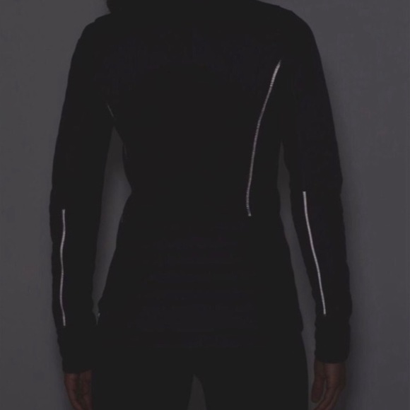 Lululemon First Mile Jacket Darkest Magenta size 4 - Picture 3 of 6